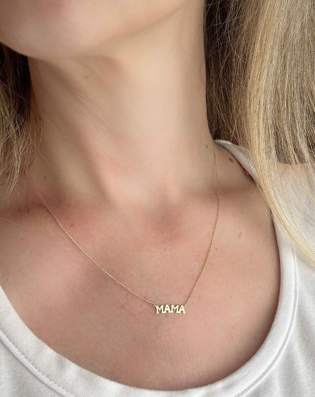 9ct gold Mama Necklace for Mother's Day