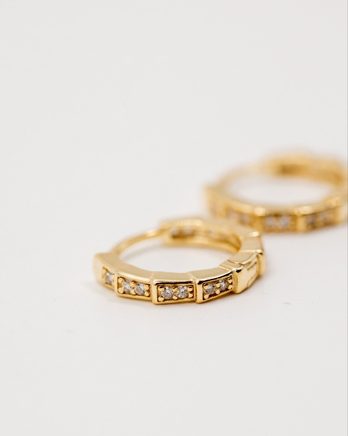 Diamond Scale Huggies in gold