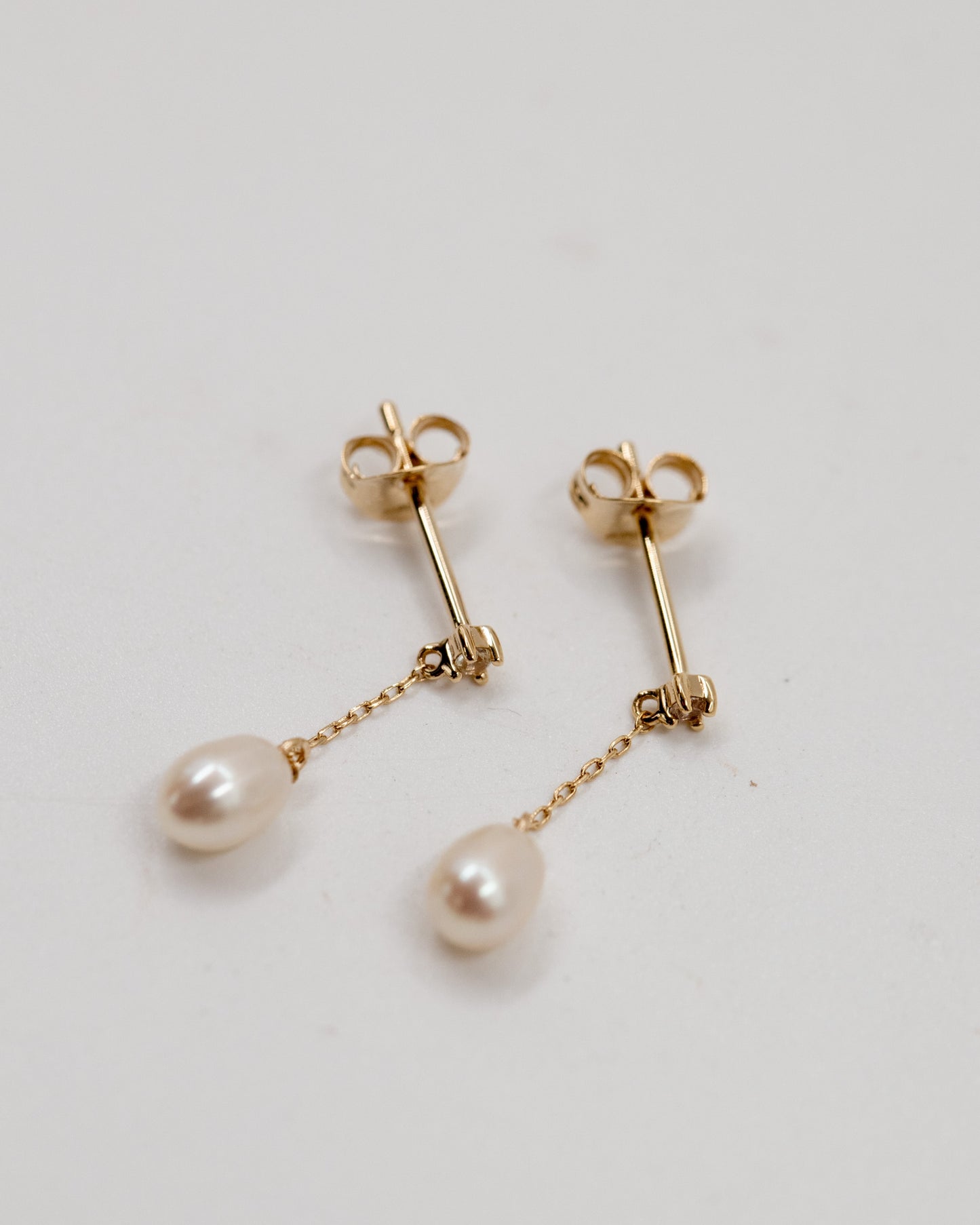 14kt gold Chain Pearl Hoops La Kaiser Jewelry