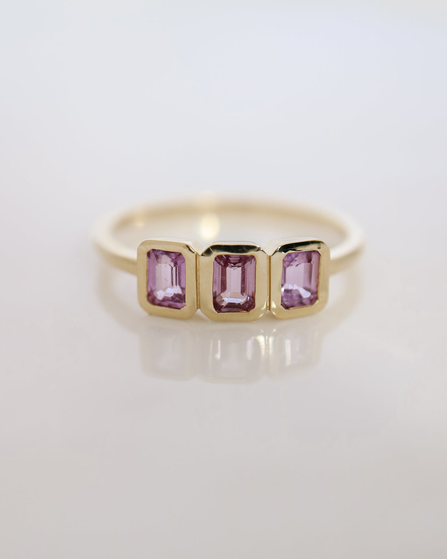 9ct gold Pink Sapphire Ring