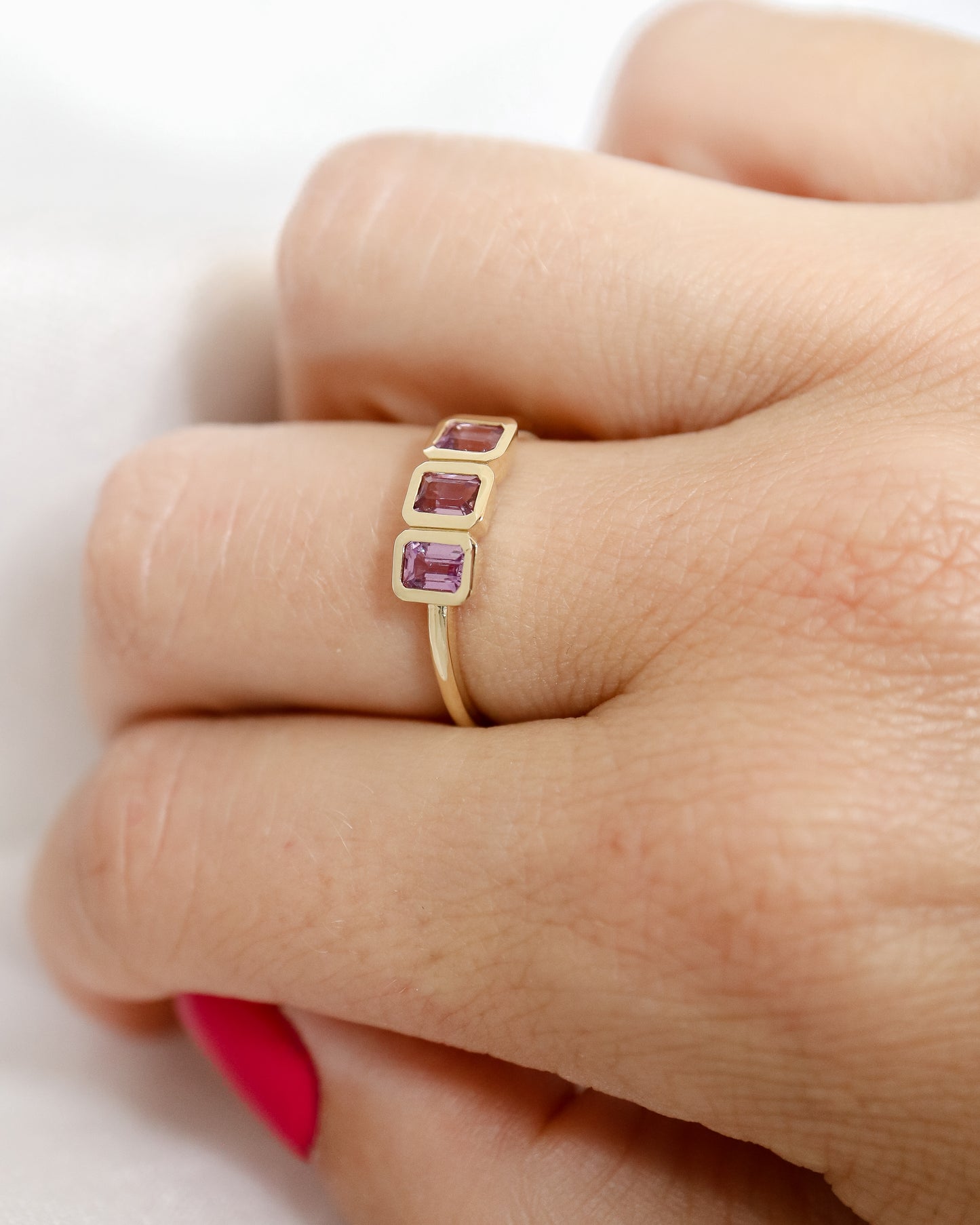 9ct gold Pink Sapphire Ring