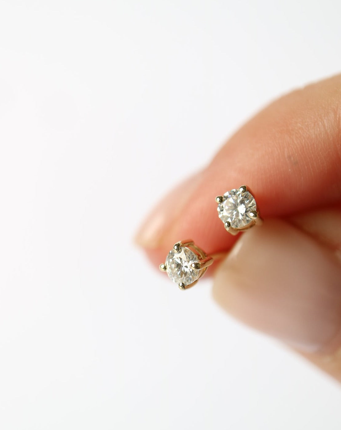 9kt gold Moissanite Studs Earrings