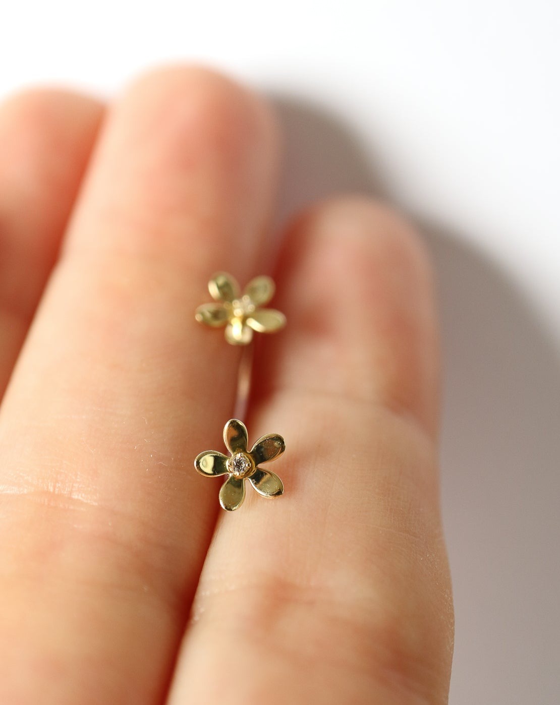 9kt gold Daisy Flower Studs Earrings by Collective & Co Jewellery South Africa