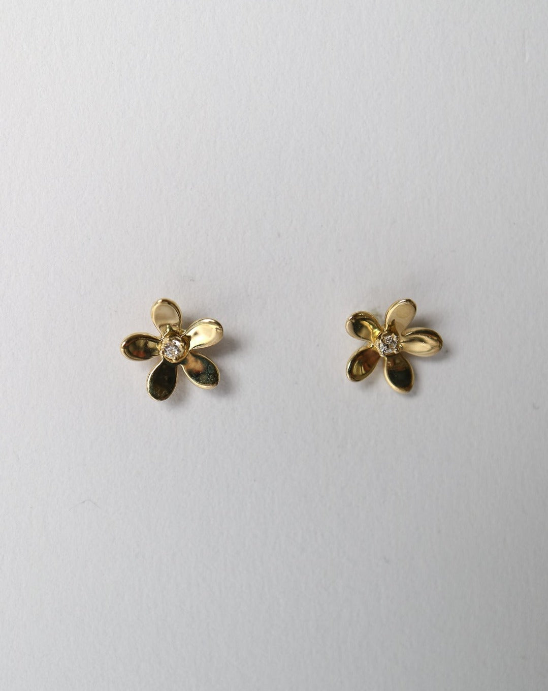 9kt gold Daisy Flower Studs Earrings by Collective & Co Jewellery South Africa
