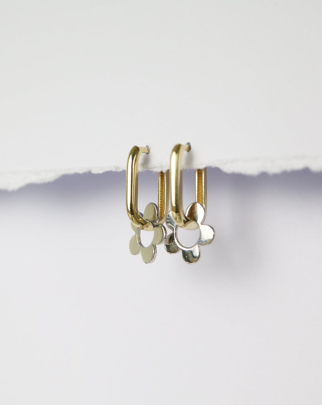 9ct gold hoops earrings with gold daisy flower charms