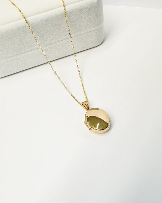 9kt gold Oval Locket Collective Co