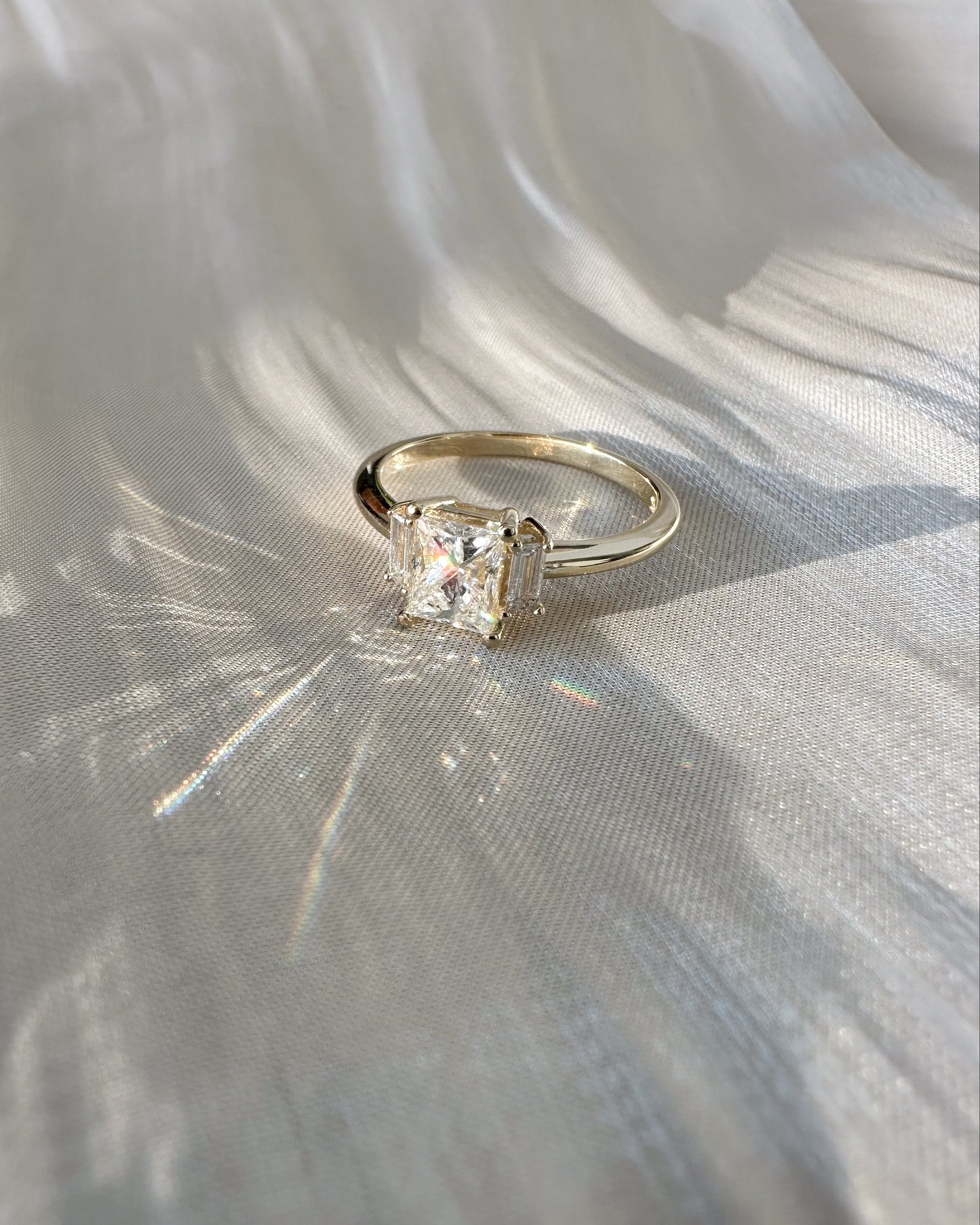 9ct gold and princess diamond engagement ring