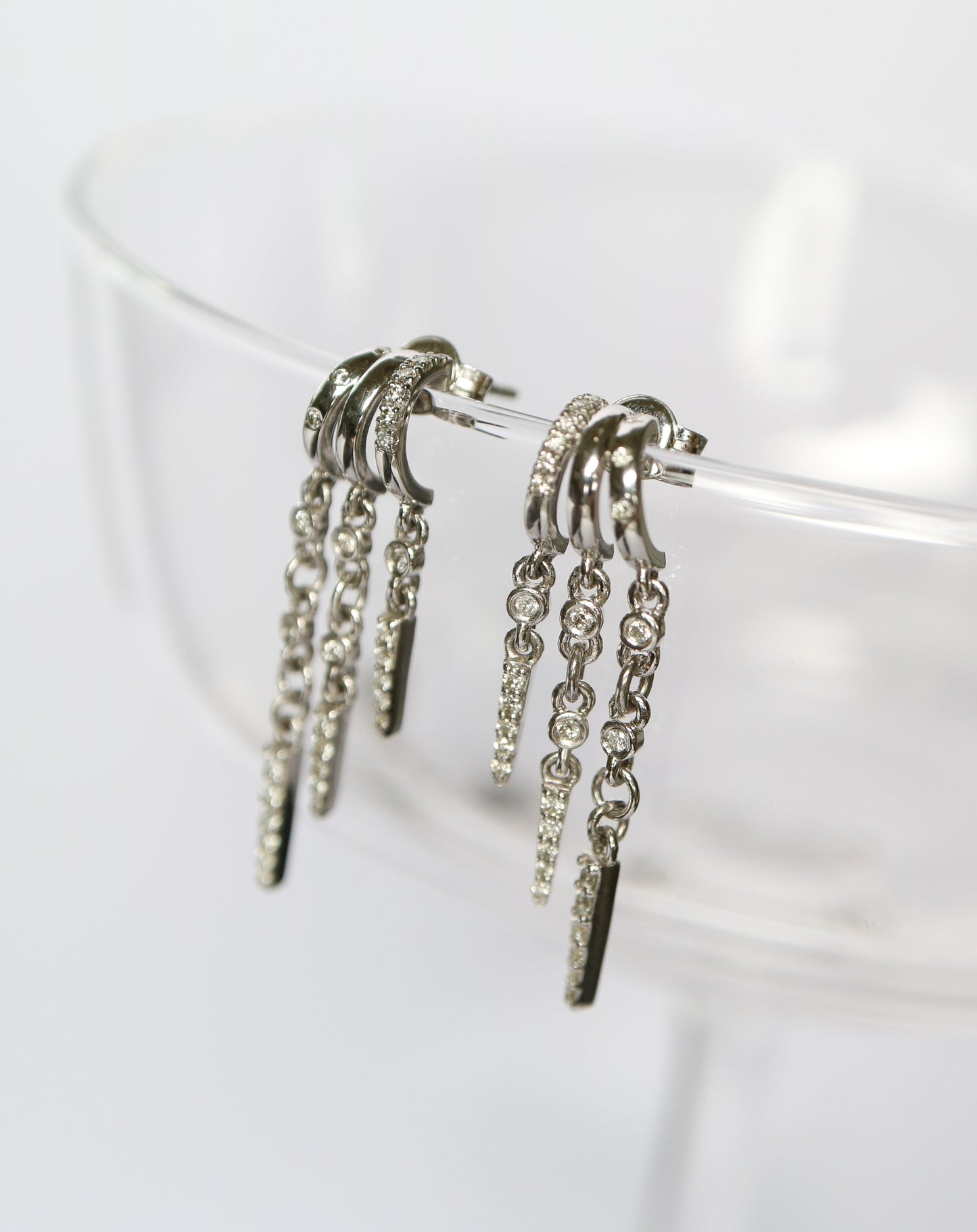 14kt White Gold Diamond Chandelier Earrings