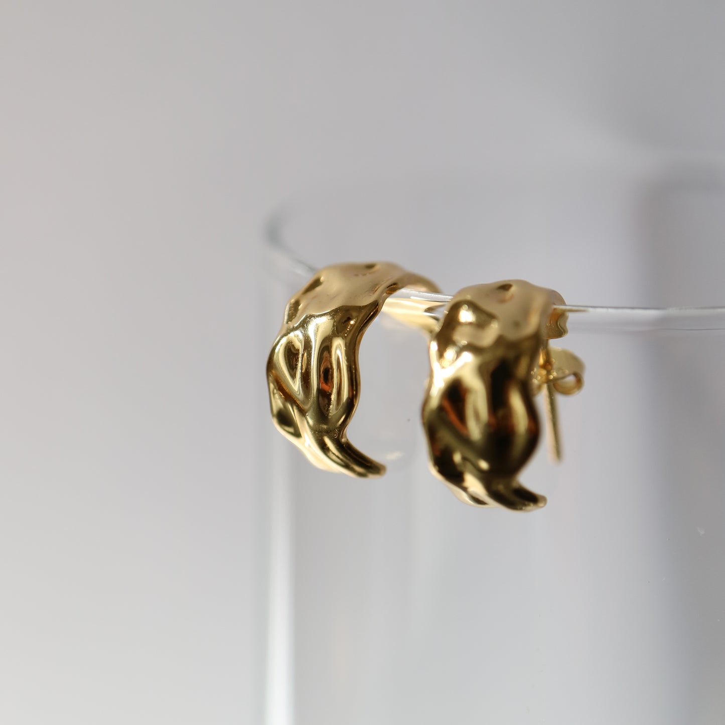 Hammered Huggie Earrings in gold from Kini Jewels