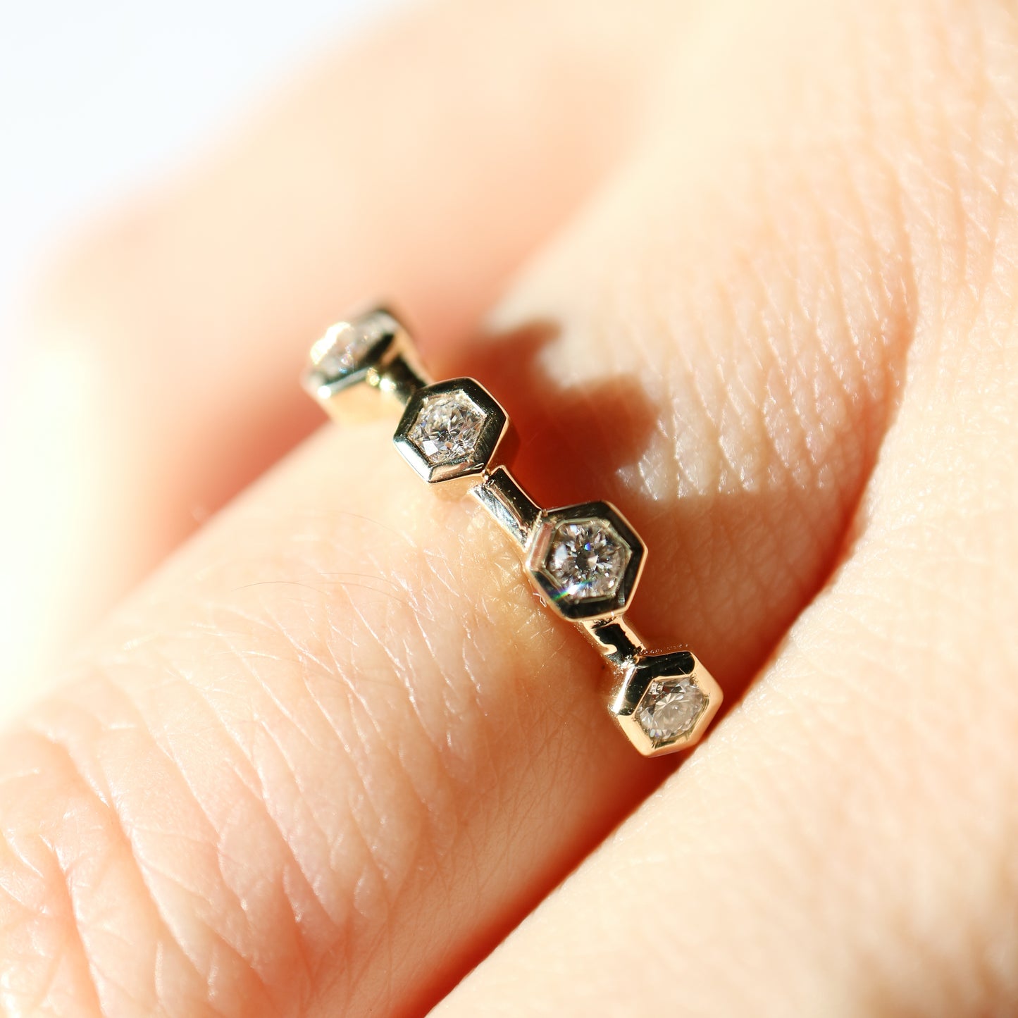 9kt gold Ring with lab grown diamonds by Refemme