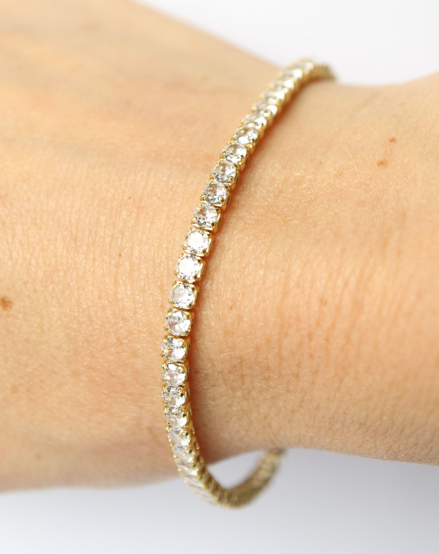 Tennis Bracelet in gold