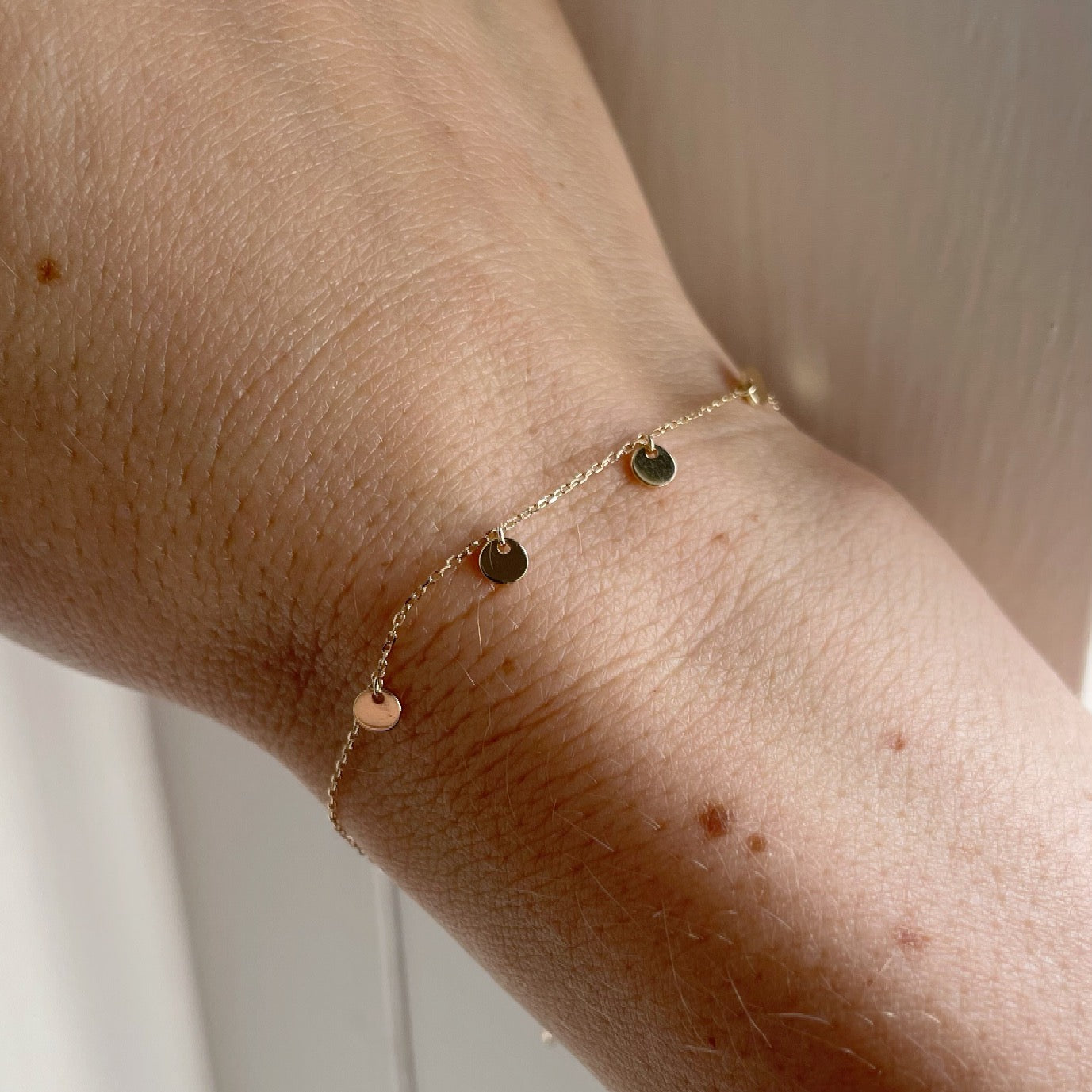 14kt gold disc bracelet