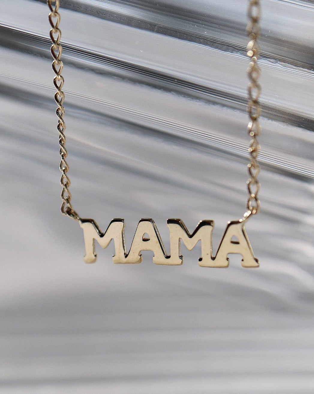 14kt gold Mama Necklace