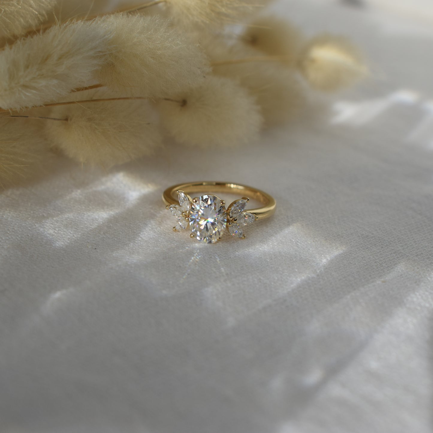 9kt Flutter Ring from Theia Jewellery