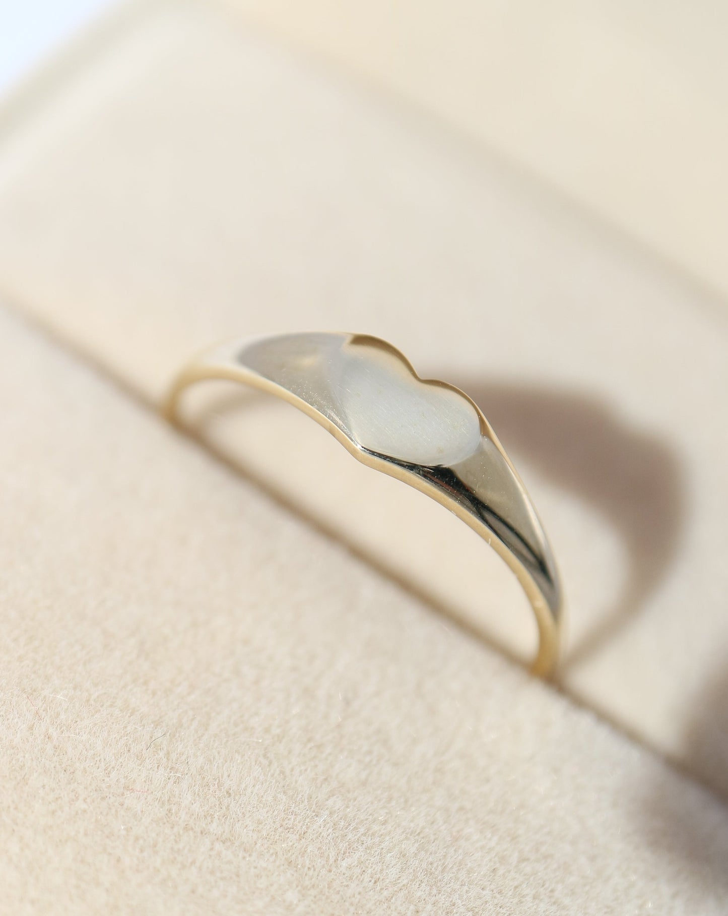 14kt gold Heart Signet Ring