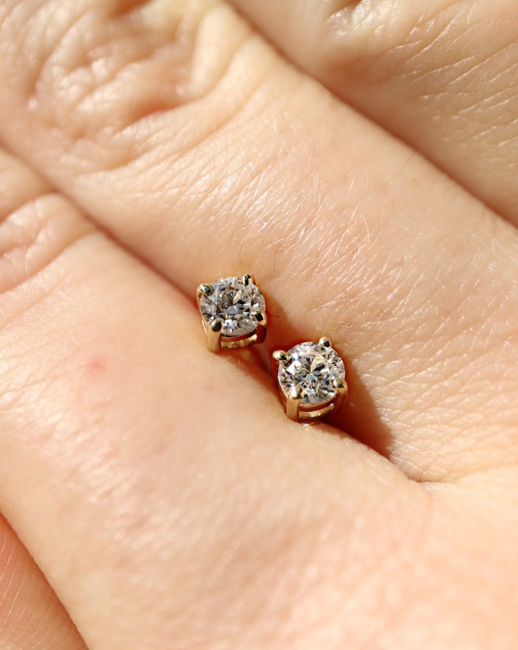 9kt gold Moissanite Stud Earrings