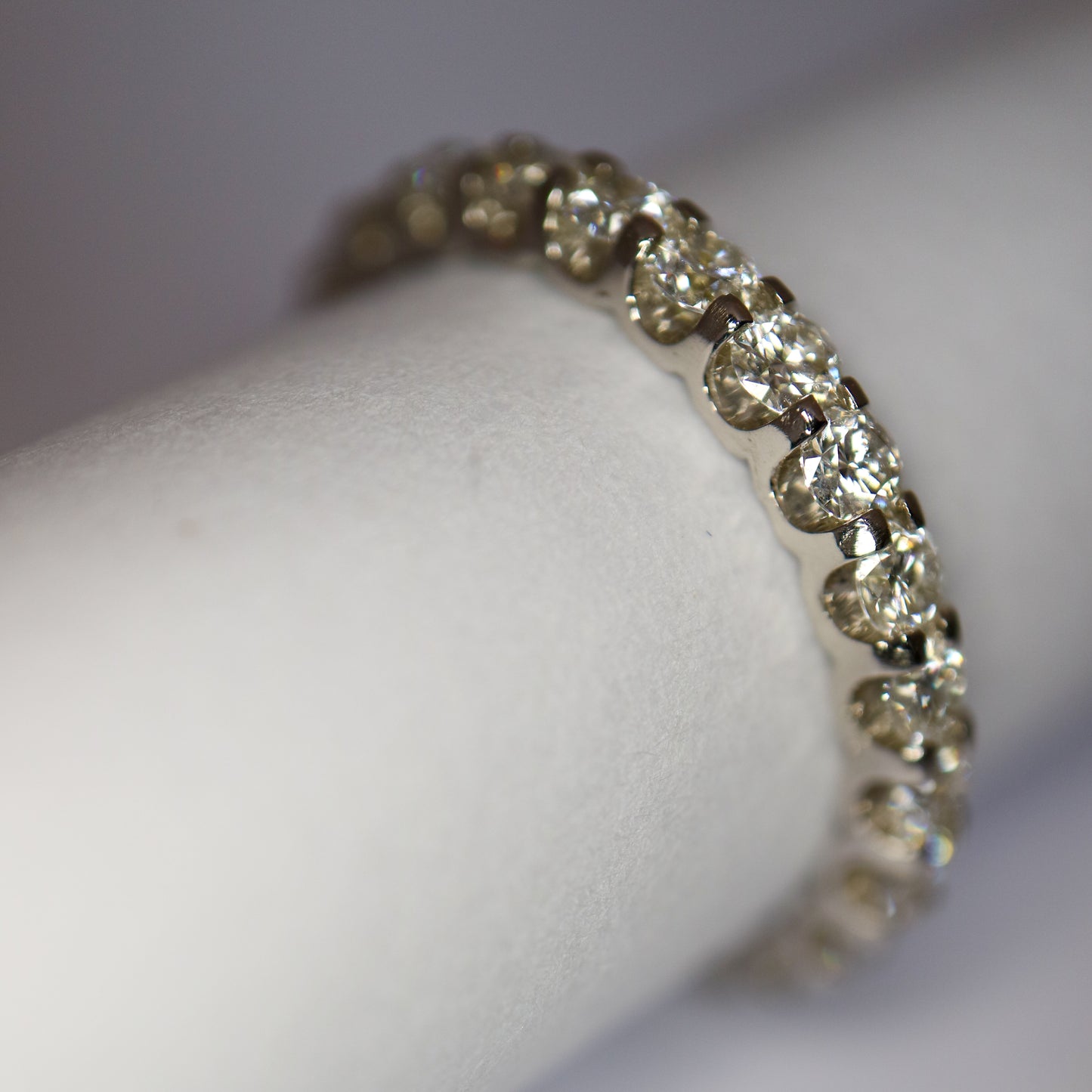 9ct gold Scalloped Diamond Eternity Ring