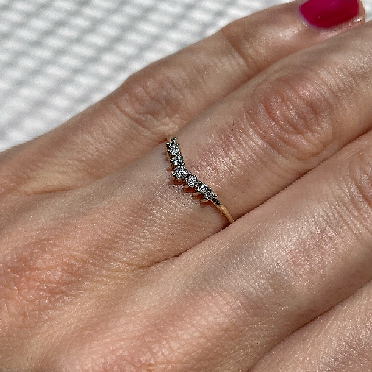 9kt gold and diamonds wishbone ring