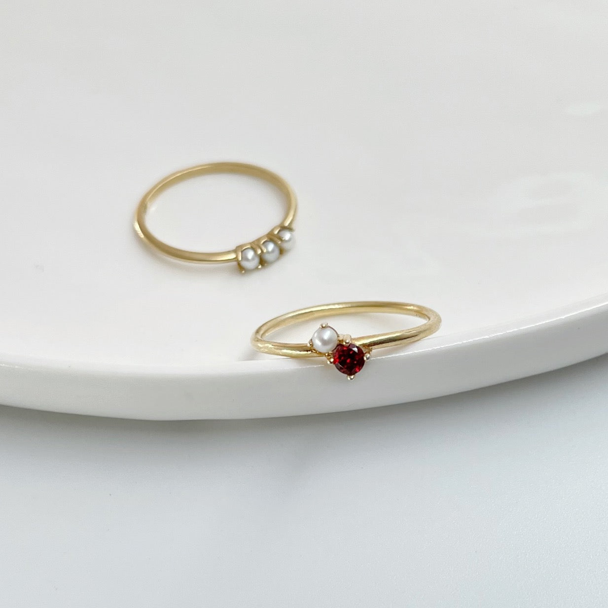 9kt gold rings with pearls and gemstones