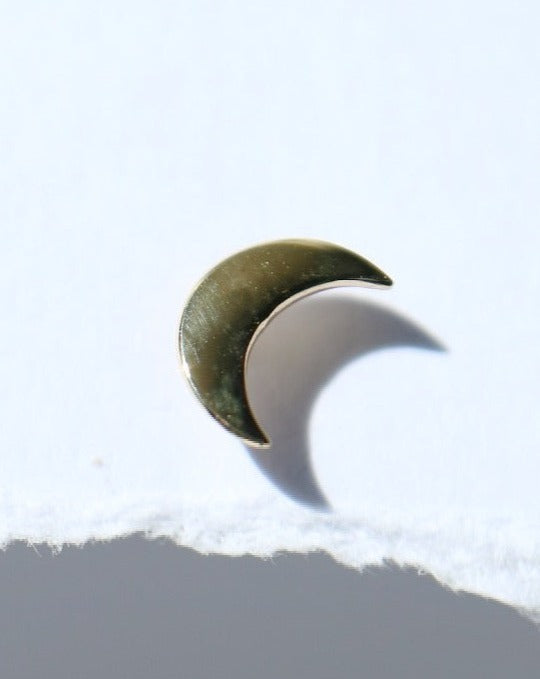 9kt gold Crescent Moon Stud