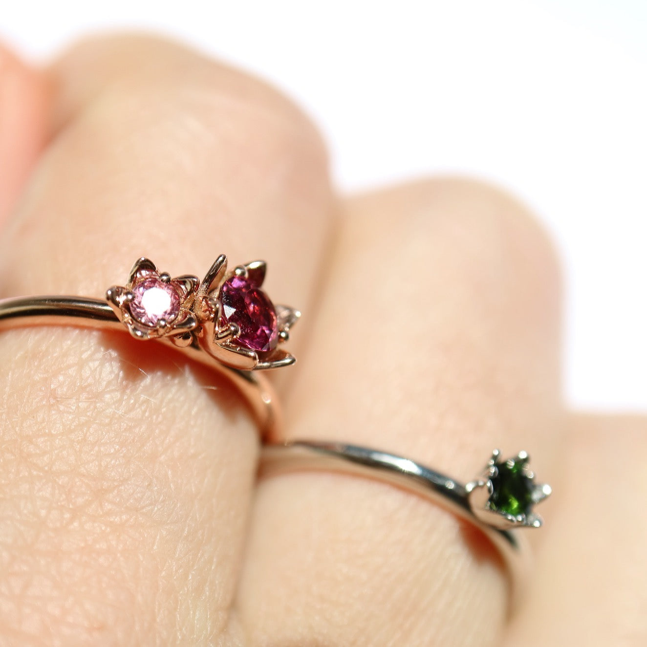 9ct white gold ring with teal tourmaline
