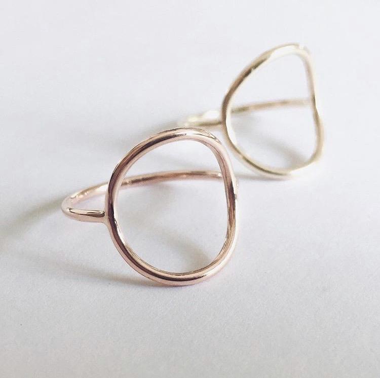9kt gold Circle Rings
