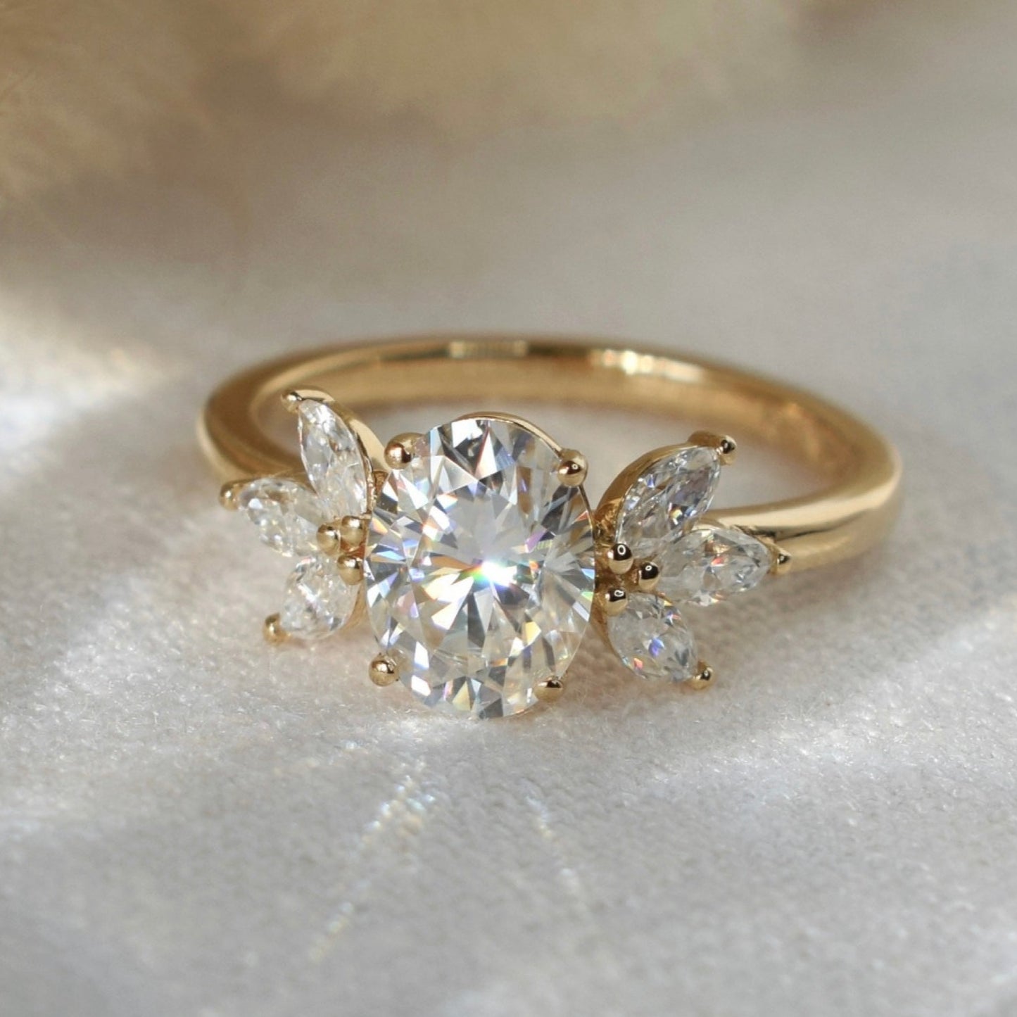 9kt Flutter Ring from Theia Jewellery