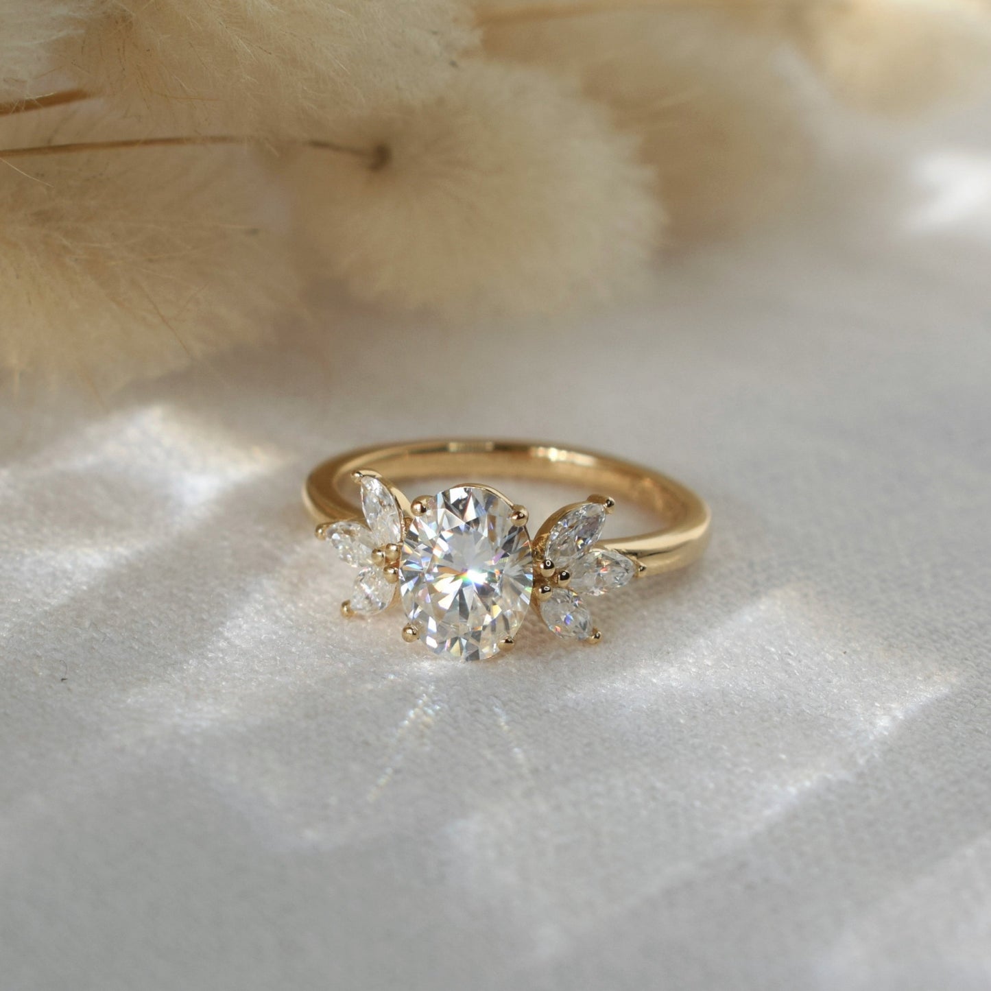 9kt Flutter Ring from Theia Jewellery