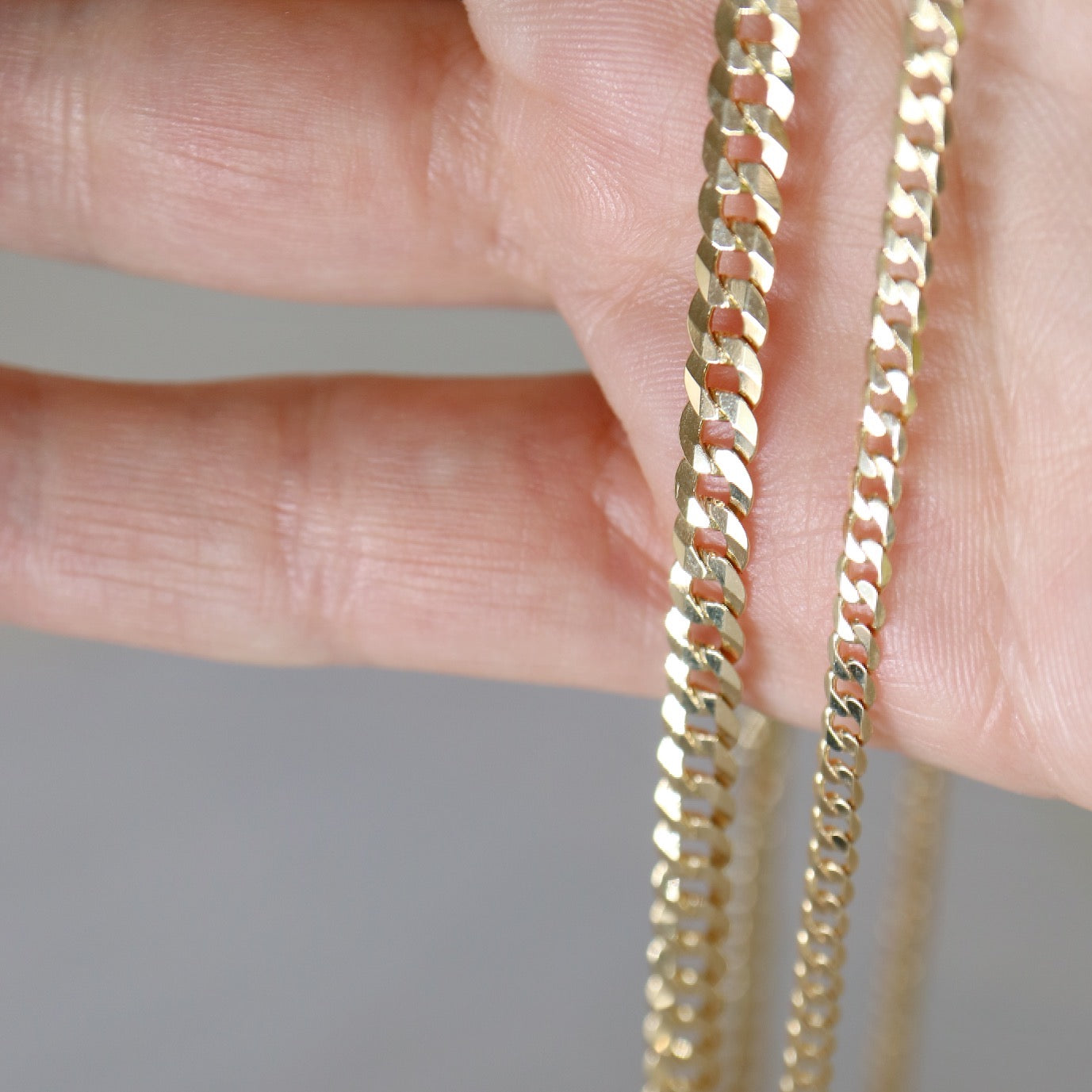 9kt gold Curb Chains from Collective & Co Jewellery