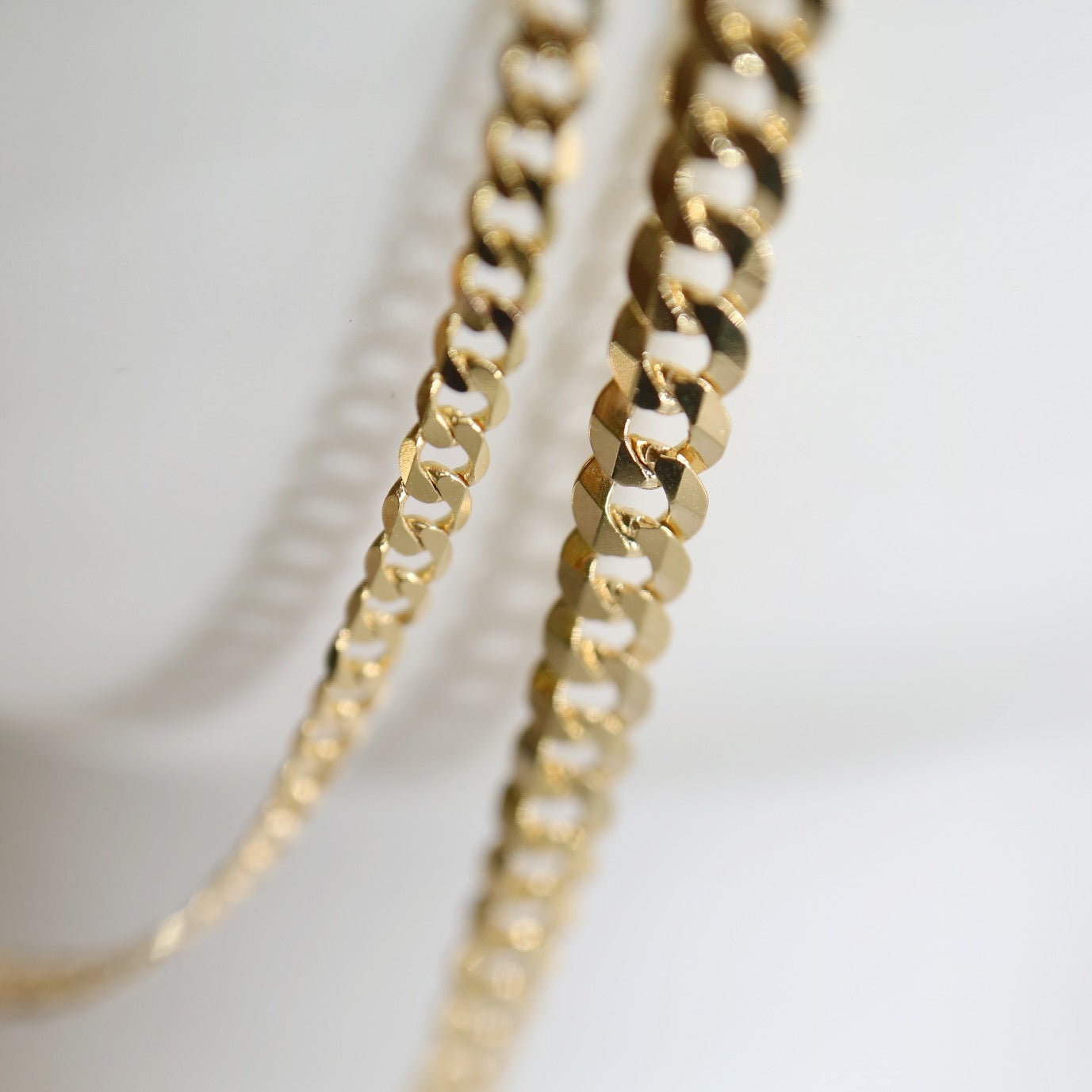 9kt gold Curb Chains from Collective & Co Jewellery