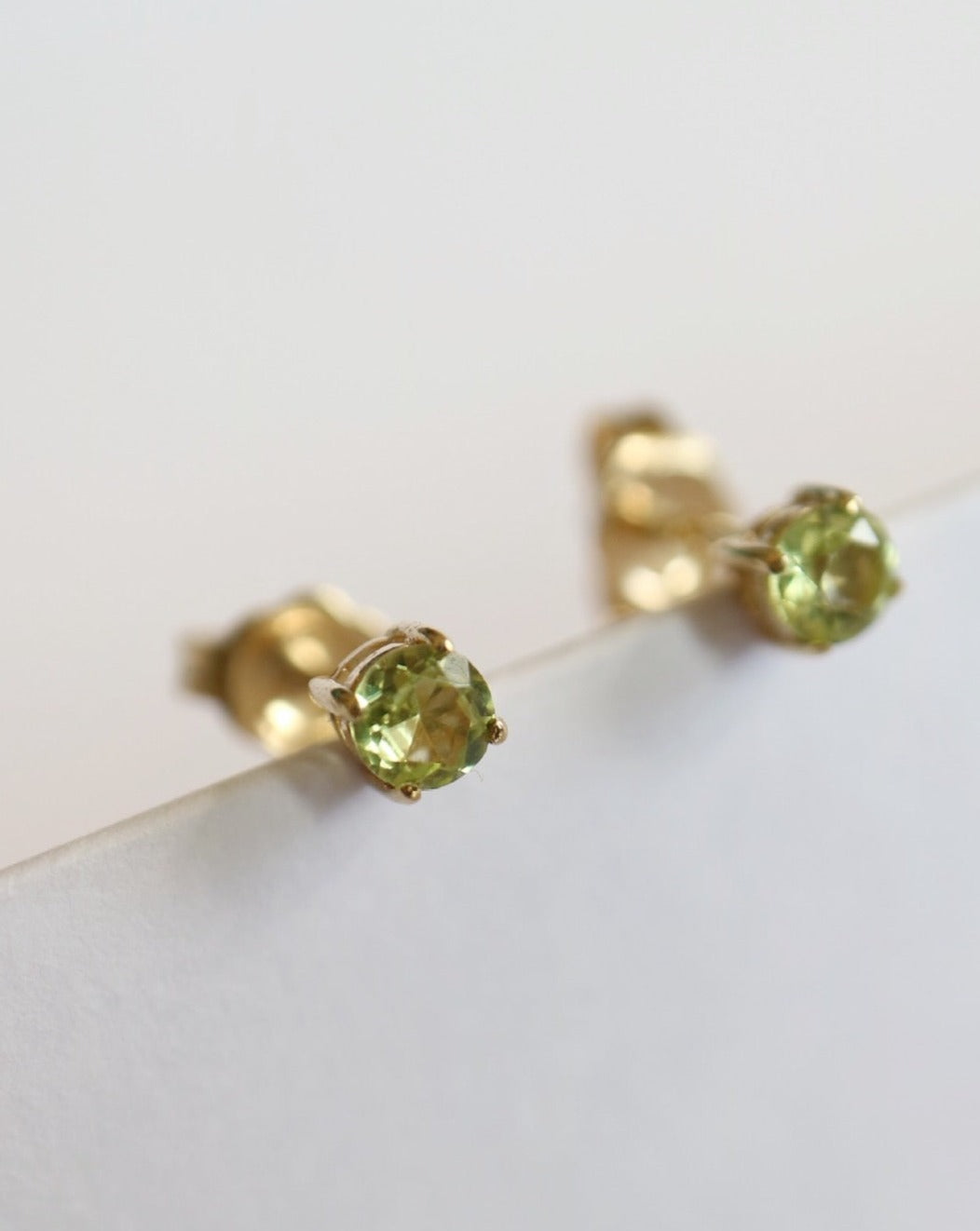 9ct gold Peridot Stud Earrings