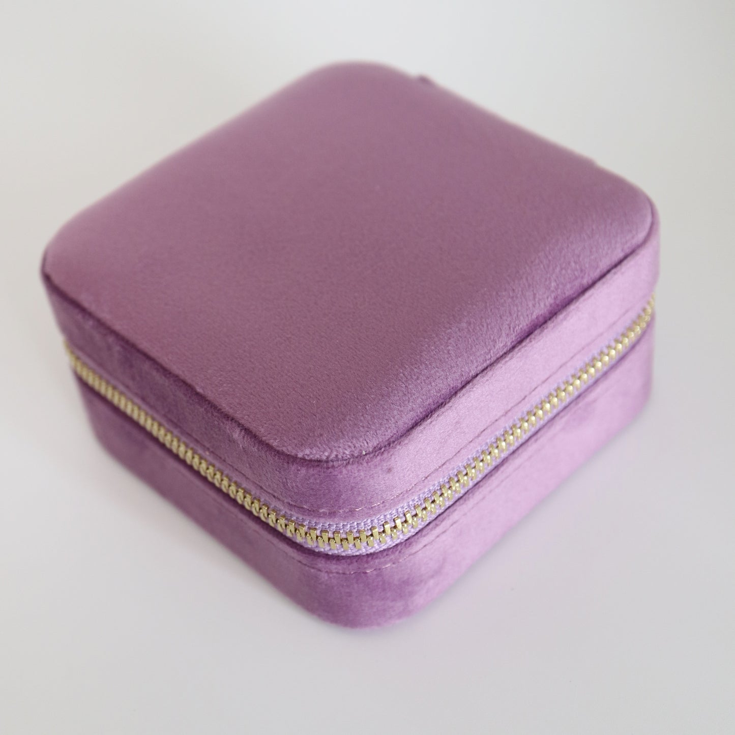 Velvet travel jewellery case