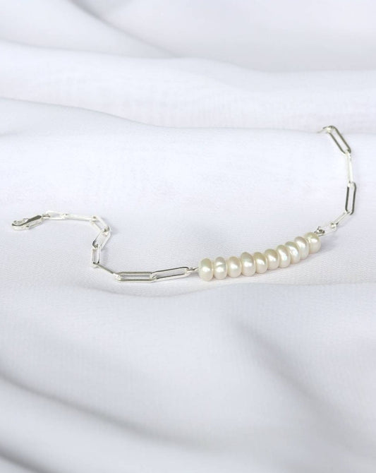 Pearl and silver paperclip bracelet