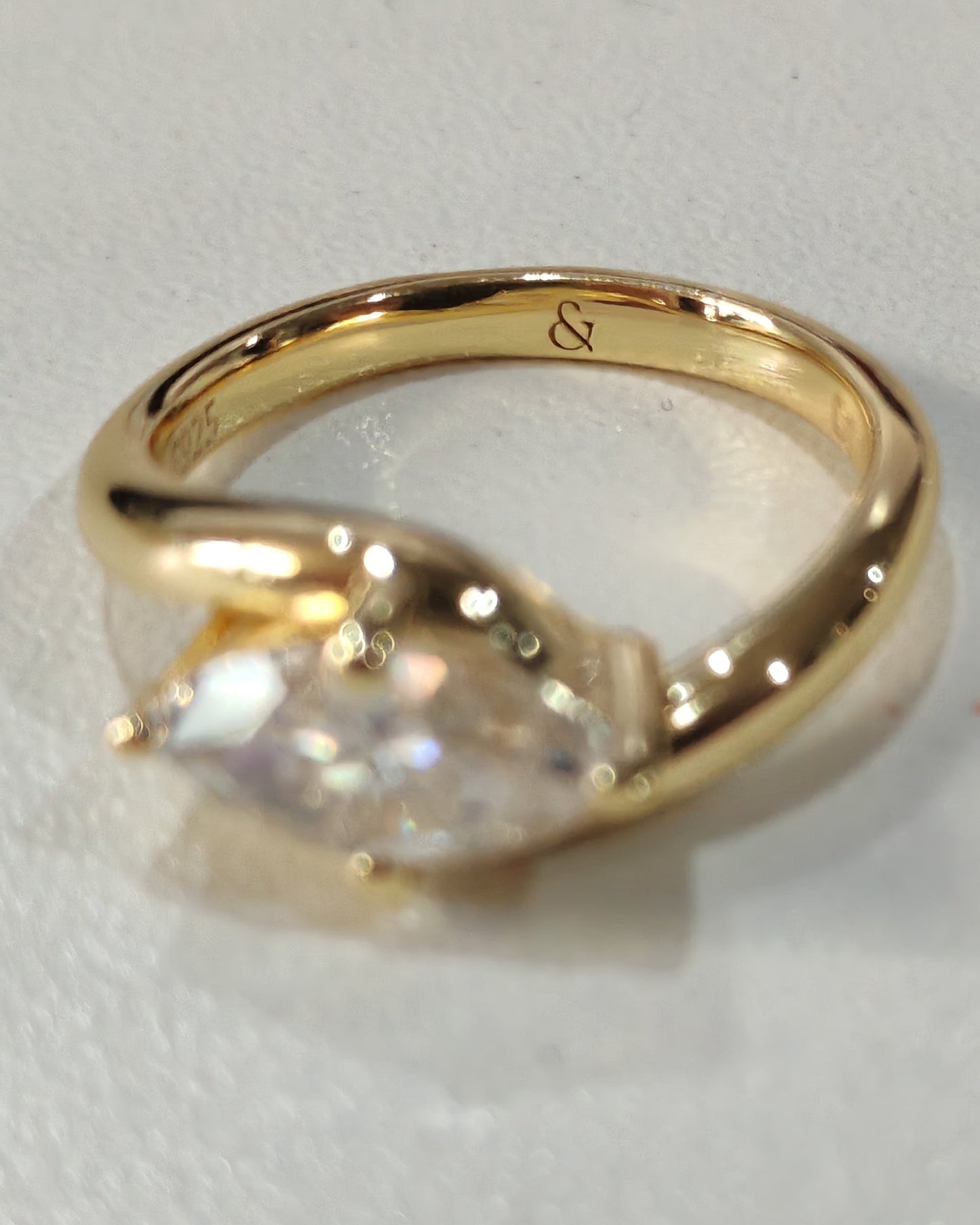 Aria Ring with Moissanite