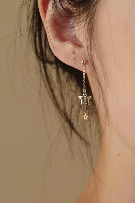 9kt gold Dangling Star Studs