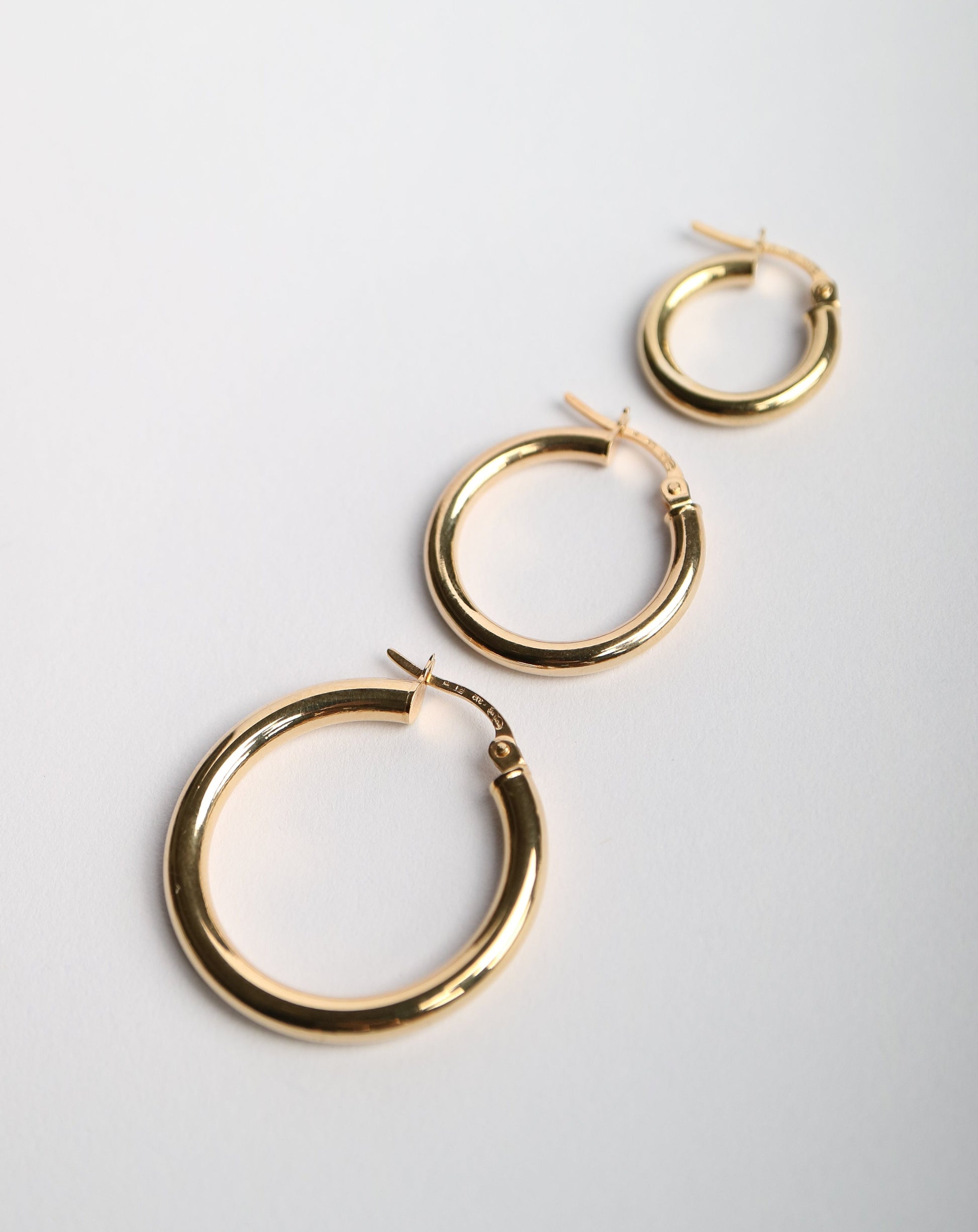 9ct gold Hoop Earrings in all sizes