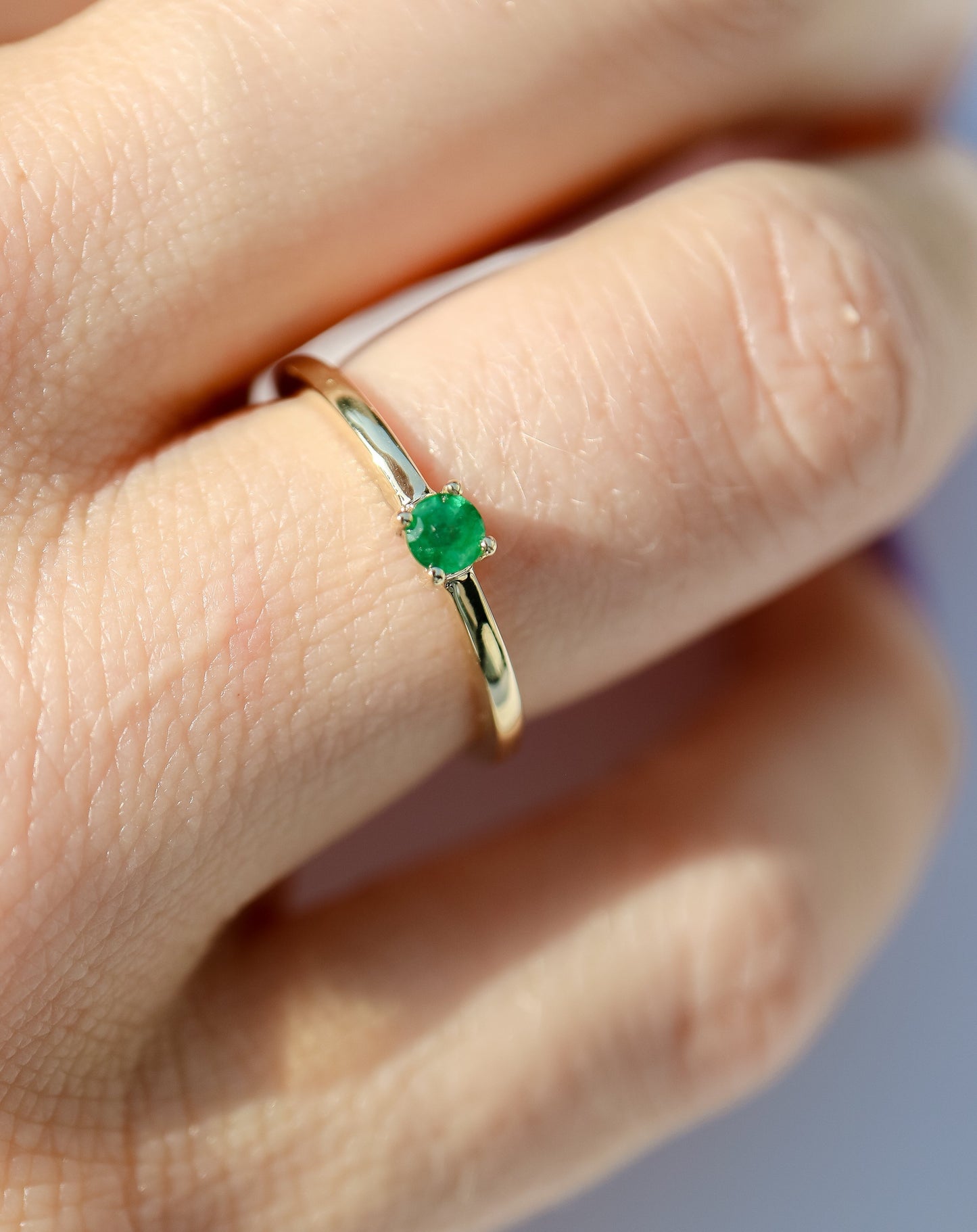 9ct gold Emerald Stacking Ring