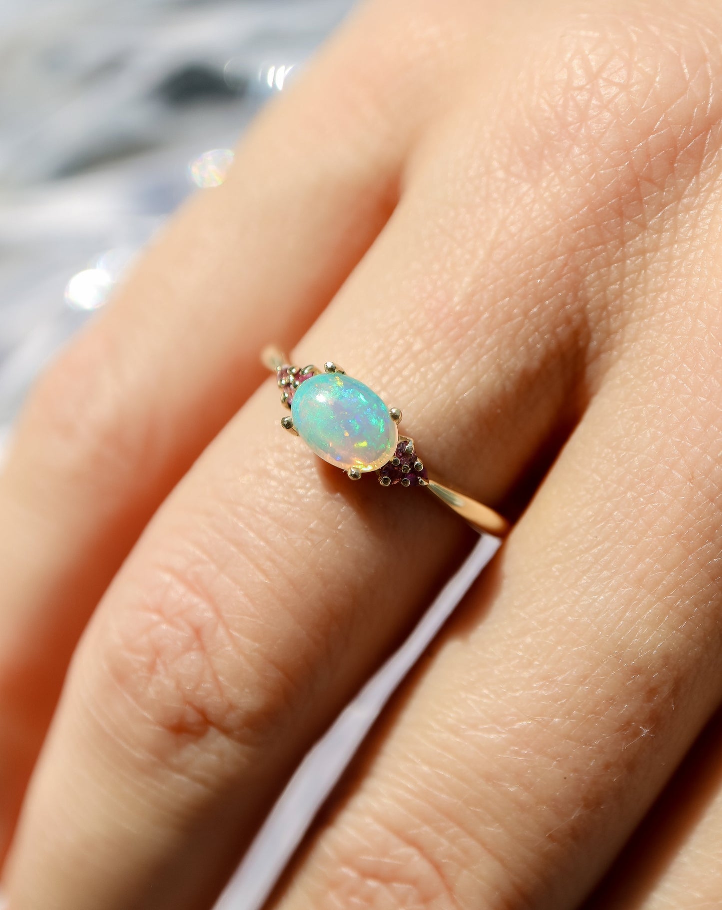 9ct gold opal and sapphire ring