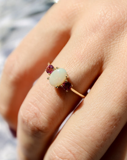 9ct gold ring with opal and pink tourmalines