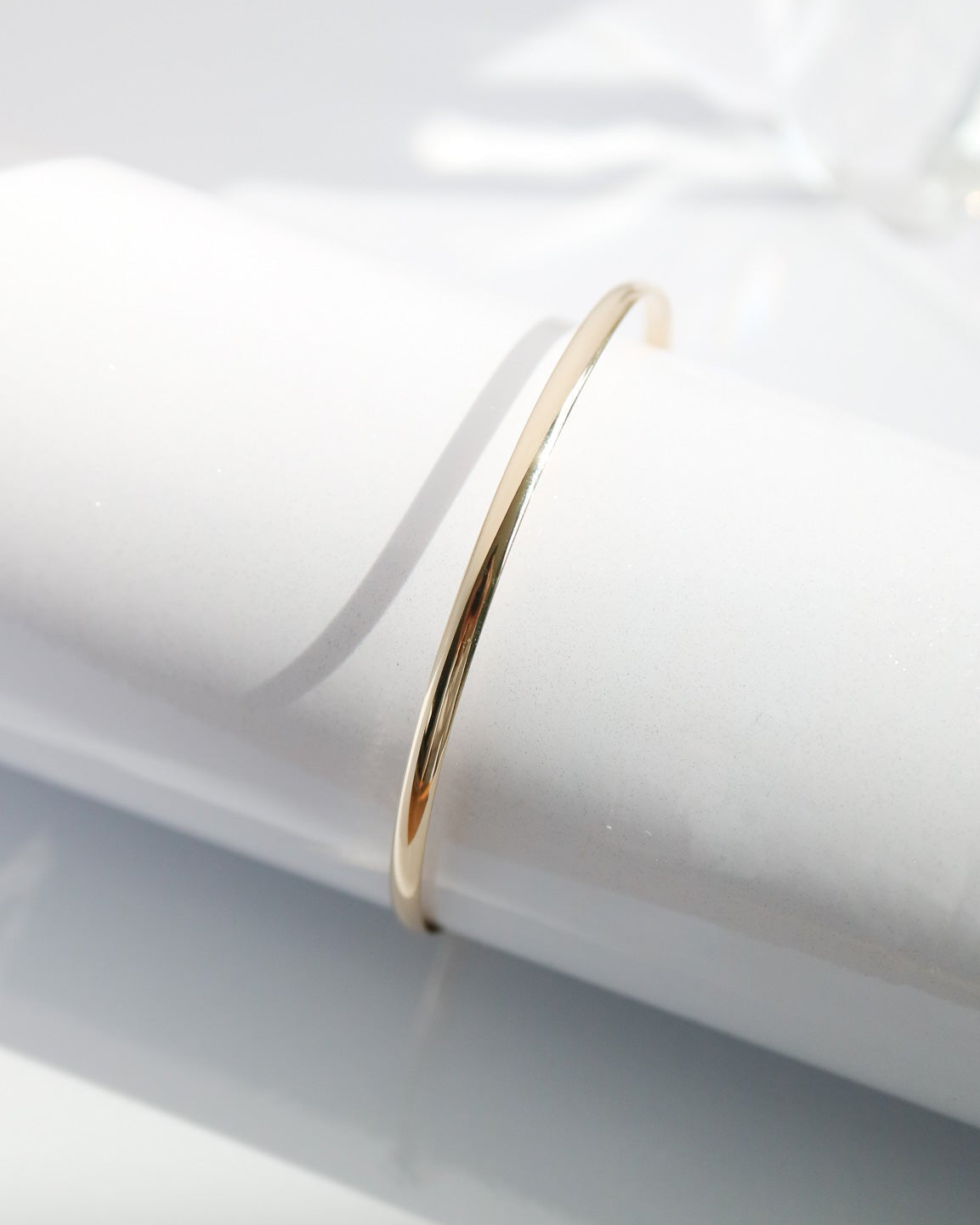 9k gold Bangle 3mm wide