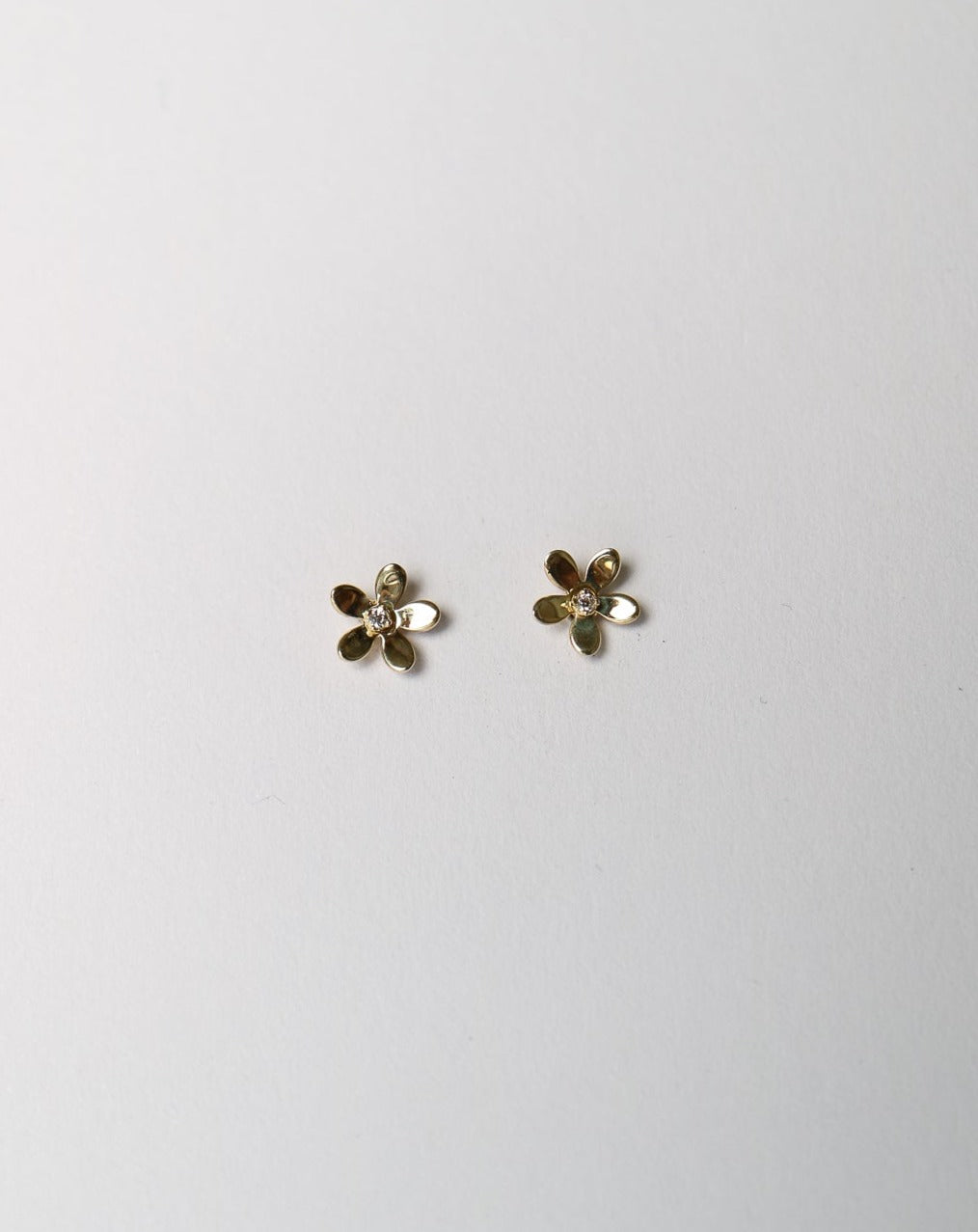 9kt gold Daisy Flower Studs Earrings by Collective & Co Jewellery South Africa