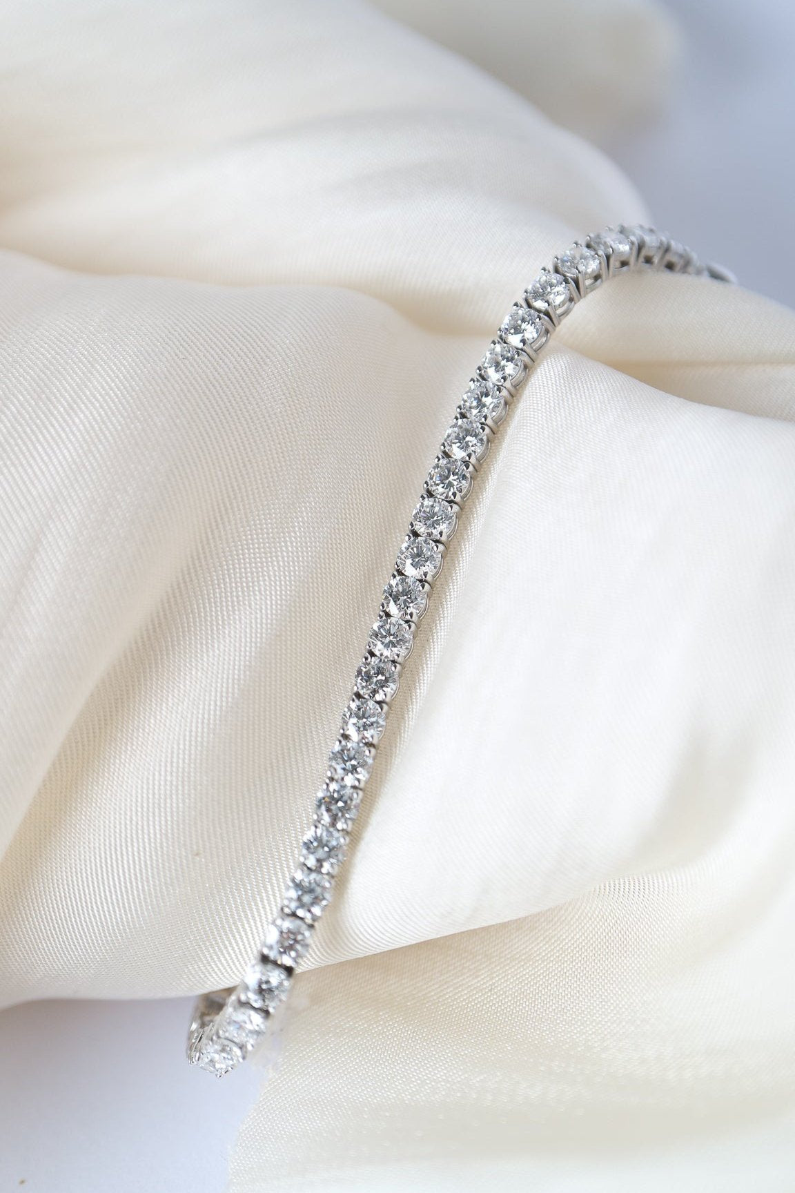 9ct Diamond Tennis Bracelet