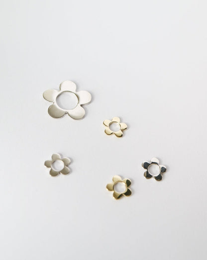 Daisy Flower Charms in silver and 9ct gold