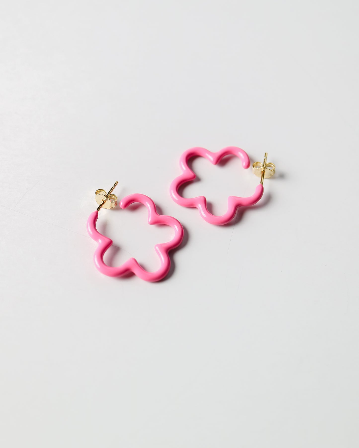 Flower Hoop earrings in pink