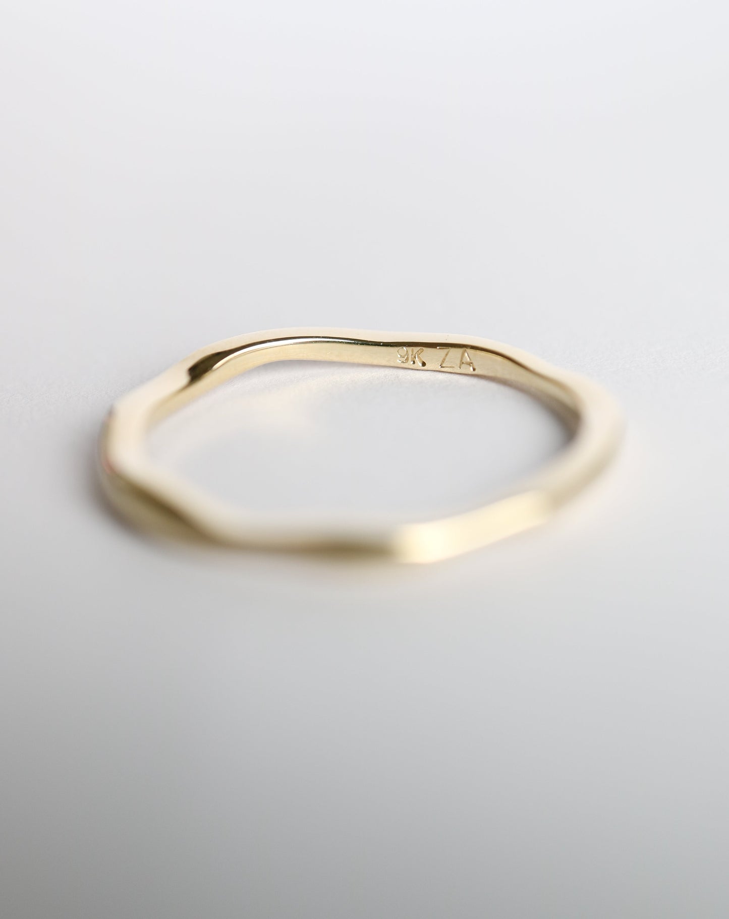 9ct gold Wobble Band by Meraki Jewellery