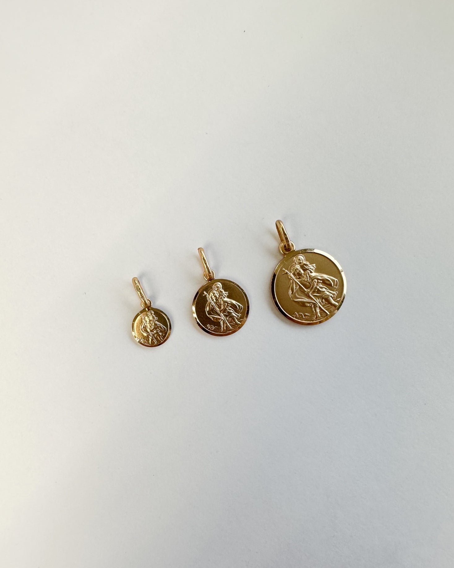 9ct gold St Christopher Medallion Pendant