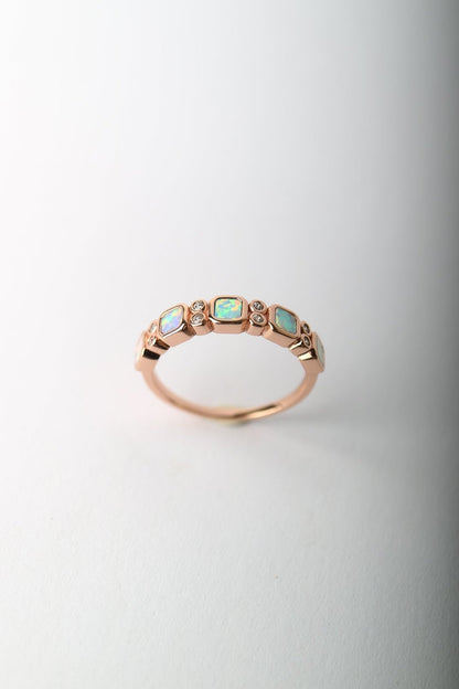 La Kaiser rose gold opal ombre ring