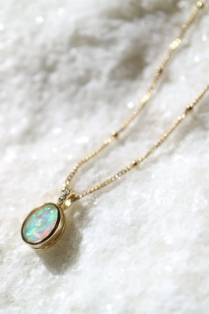 La Kaiser gold opal locket