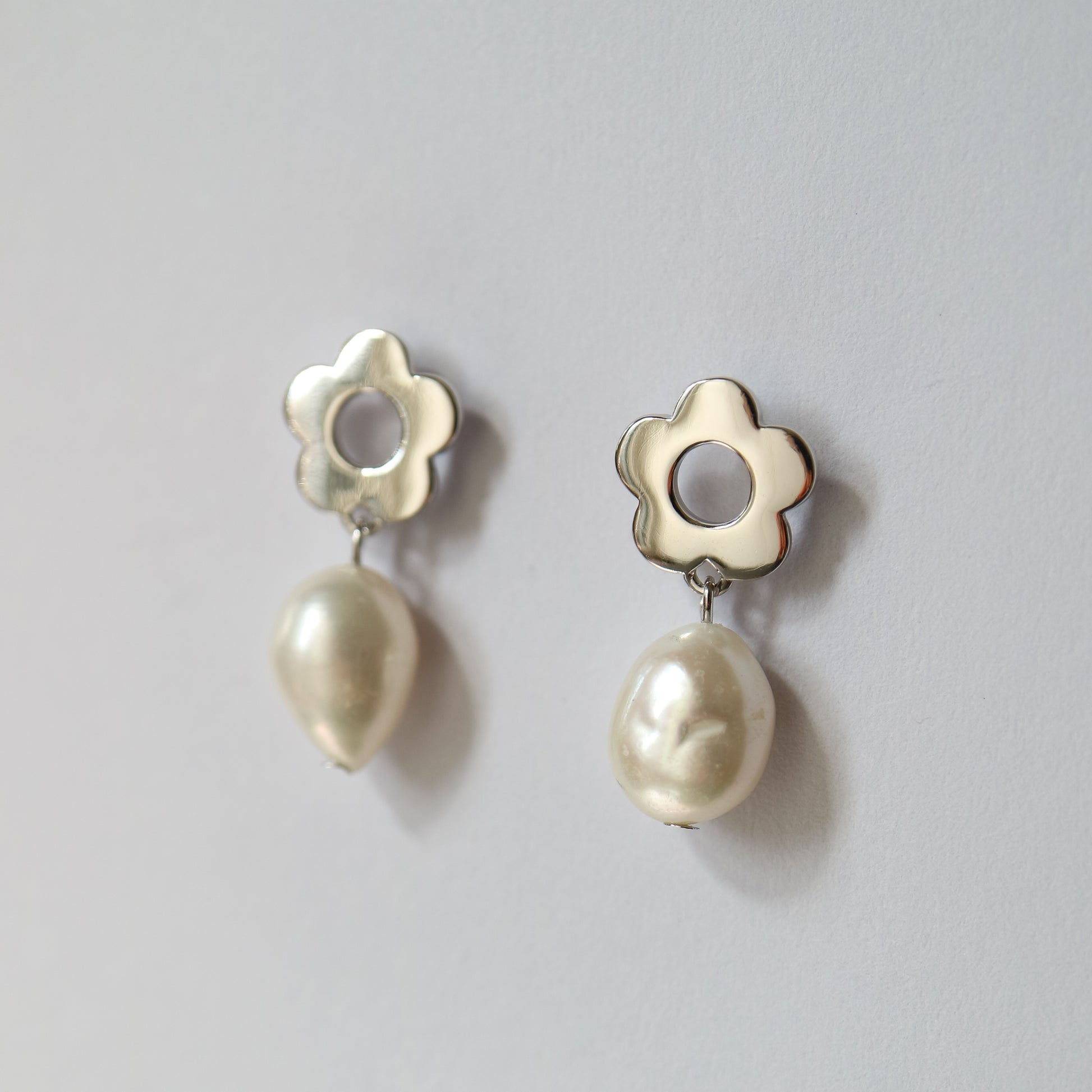 Daisy Pearl Drop Earrings in sterling silver