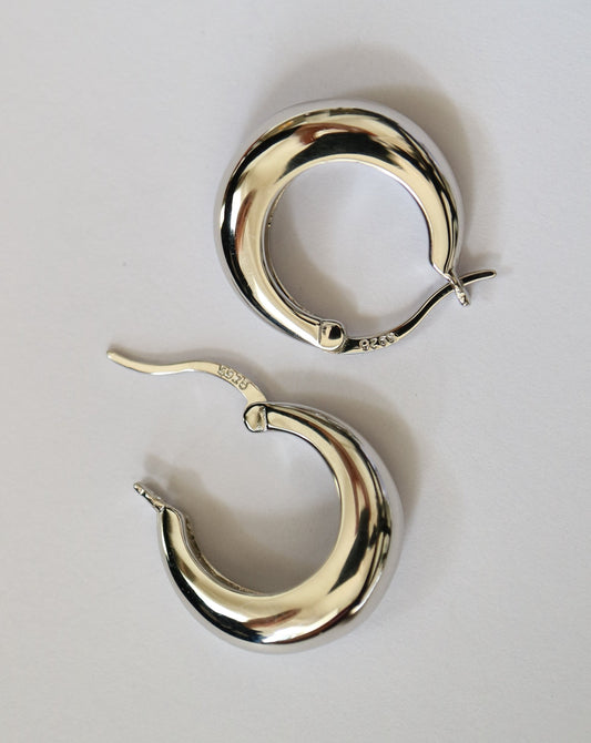 Crescent hoop earrings in silver